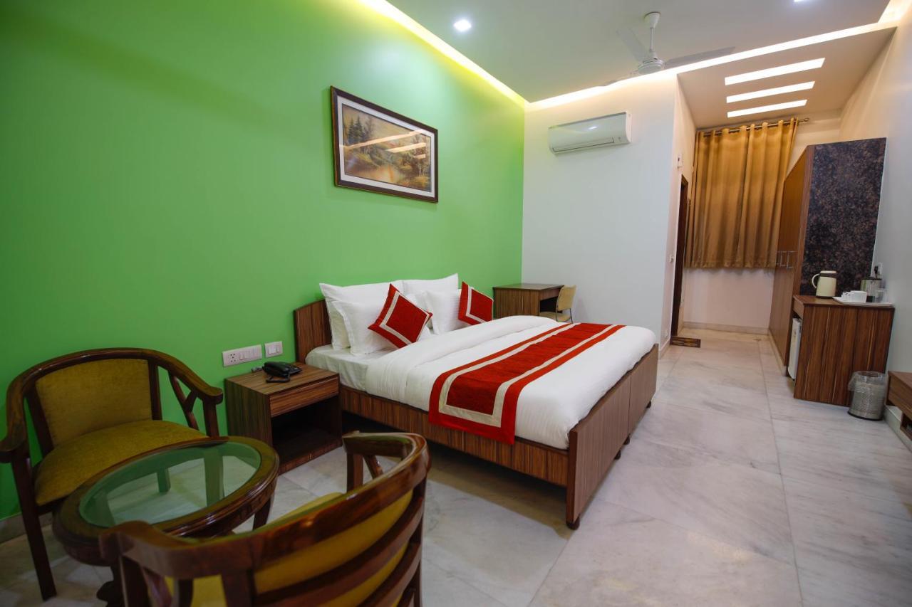 PEEPAL TREE RESIDENCY COUETTE-CAFÉ NEW DELHI